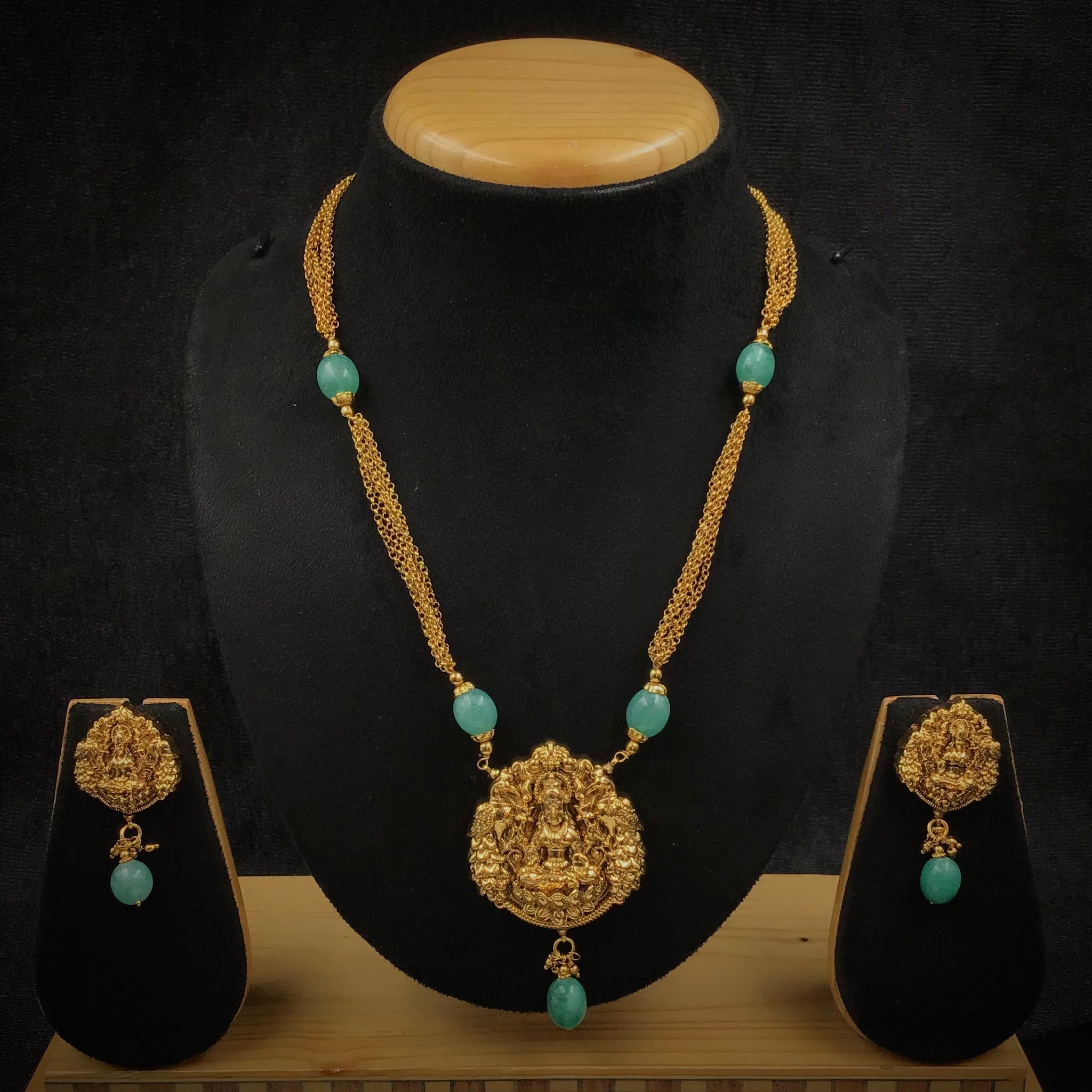 Light Temple Pendant Set 9073-100 - Dazzles Jewellery