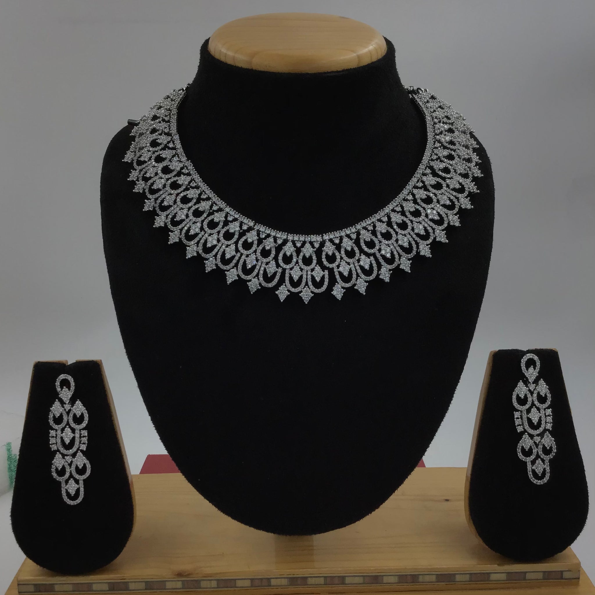Silver Plated Zircon/AD Round Necklace Set 9150-3625 - Dazzles Jewellery