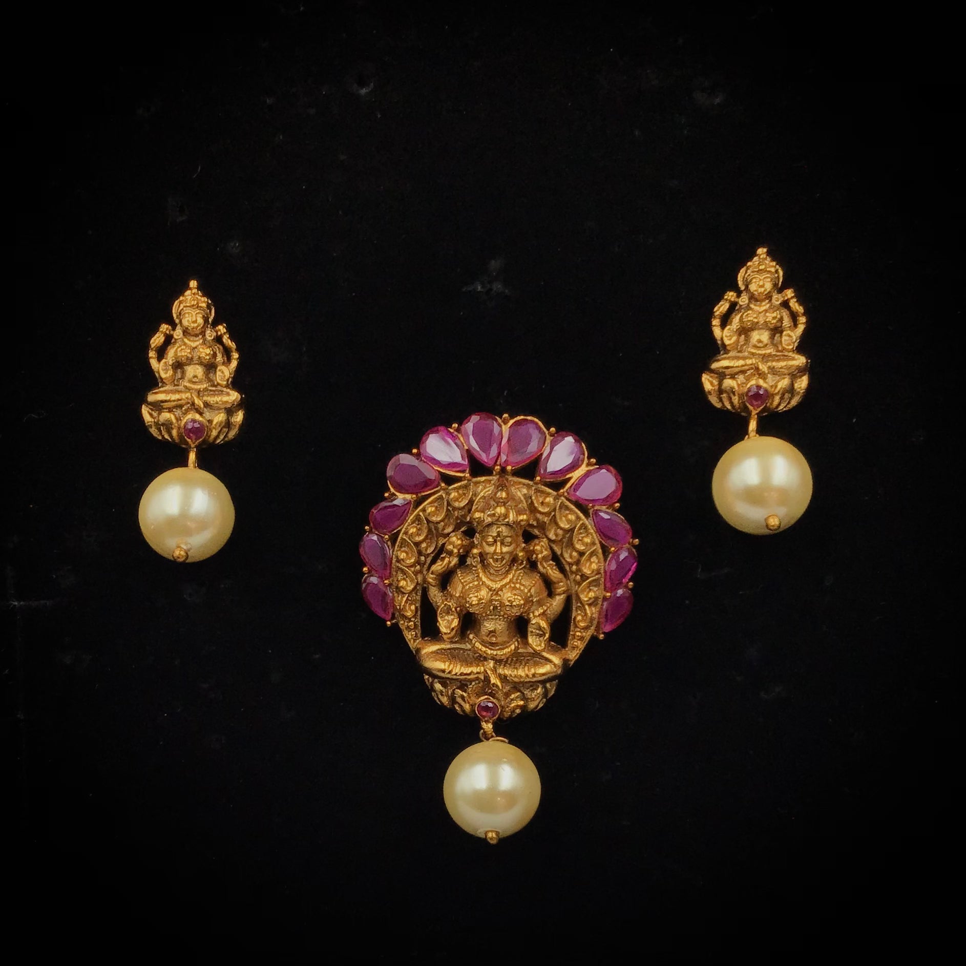 Light Temple Pendant Set 9066-100 - Dazzles Jewellery