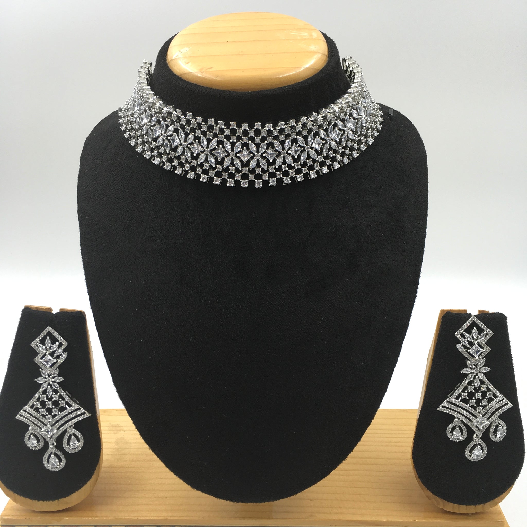 Choker Zircon/AD Necklace Set 4140-69 - Dazzles Jewellery