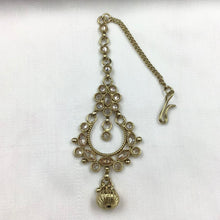 Mehandi Polish Maang Tikka 5646-100 - Dazzles Jewellery