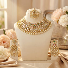 Round Neck Kundan Necklace Set 12213-28