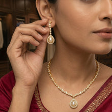Round Neck Jadau Necklace Set 16996-48