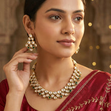 Round Neck Kundan Necklace Set 12799-68