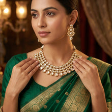 Round Neck Kundan Necklace Set 10622-68