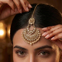 Mehandi Polish Maang Tikka 7247-33