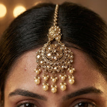 Mehandi Polish Maang tikka 8293-100