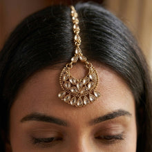 Mehandi Finish Maang Tikka 14042-100
