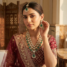 Layered Round Neck Kundan Necklace Set 20508-68