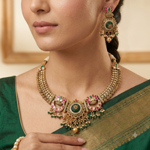 V Neck Antique Necklace Set 20741-28