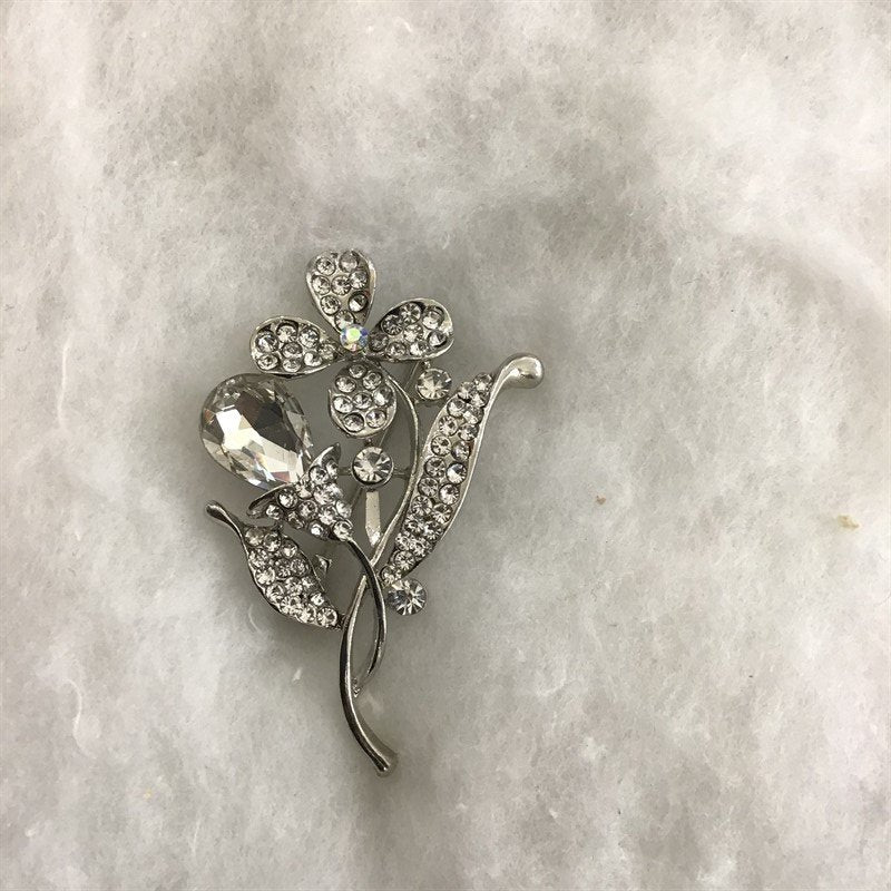 Silver Saree Pin/Brooch - Dazzles Jewellery