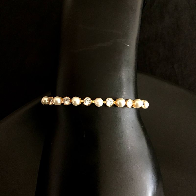 Gold Bracelet 1451-5516 - Dazzles Jewellery
