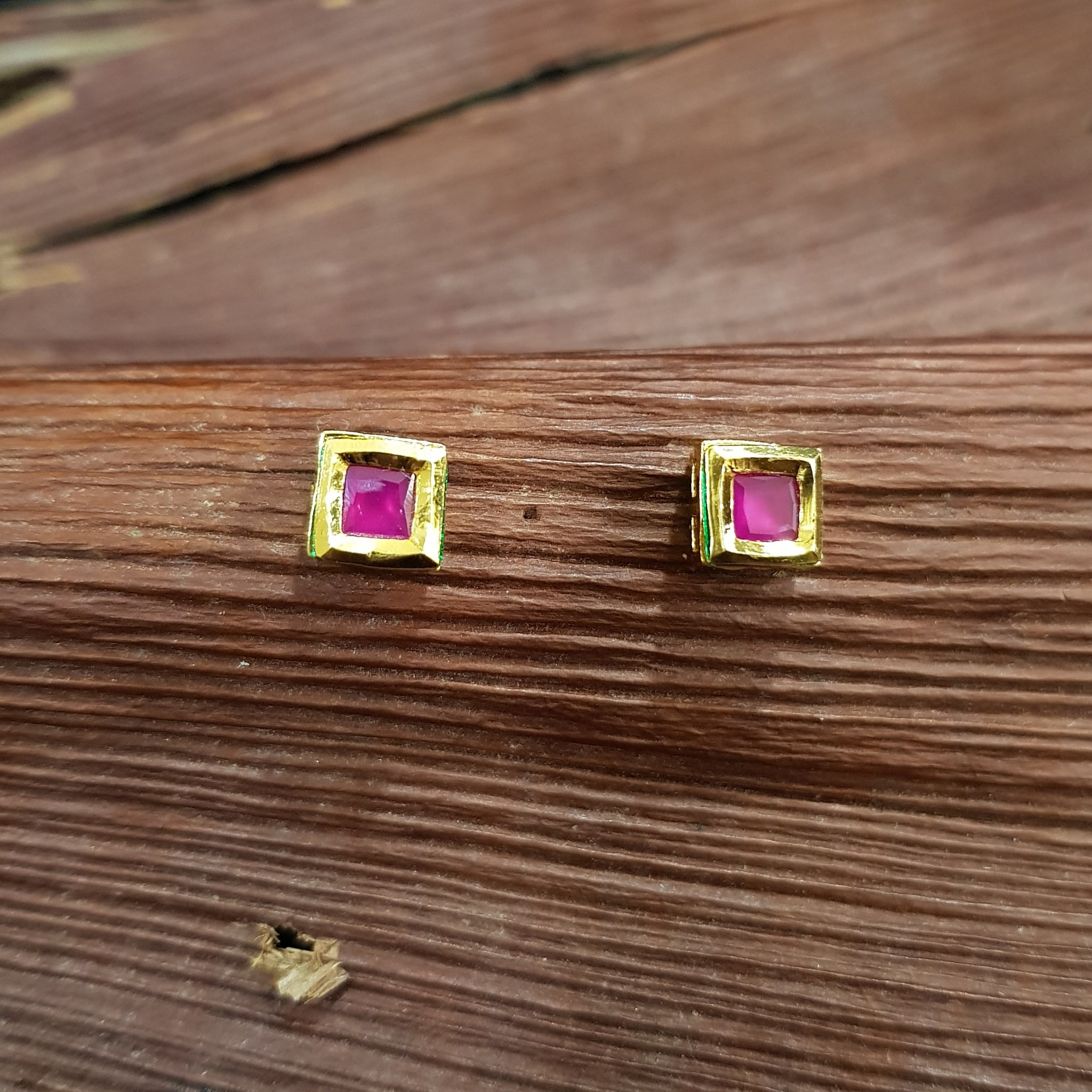 Square Kundan Ruby Color Tops/Studs 6510-1225 - Dazzles Jewellery