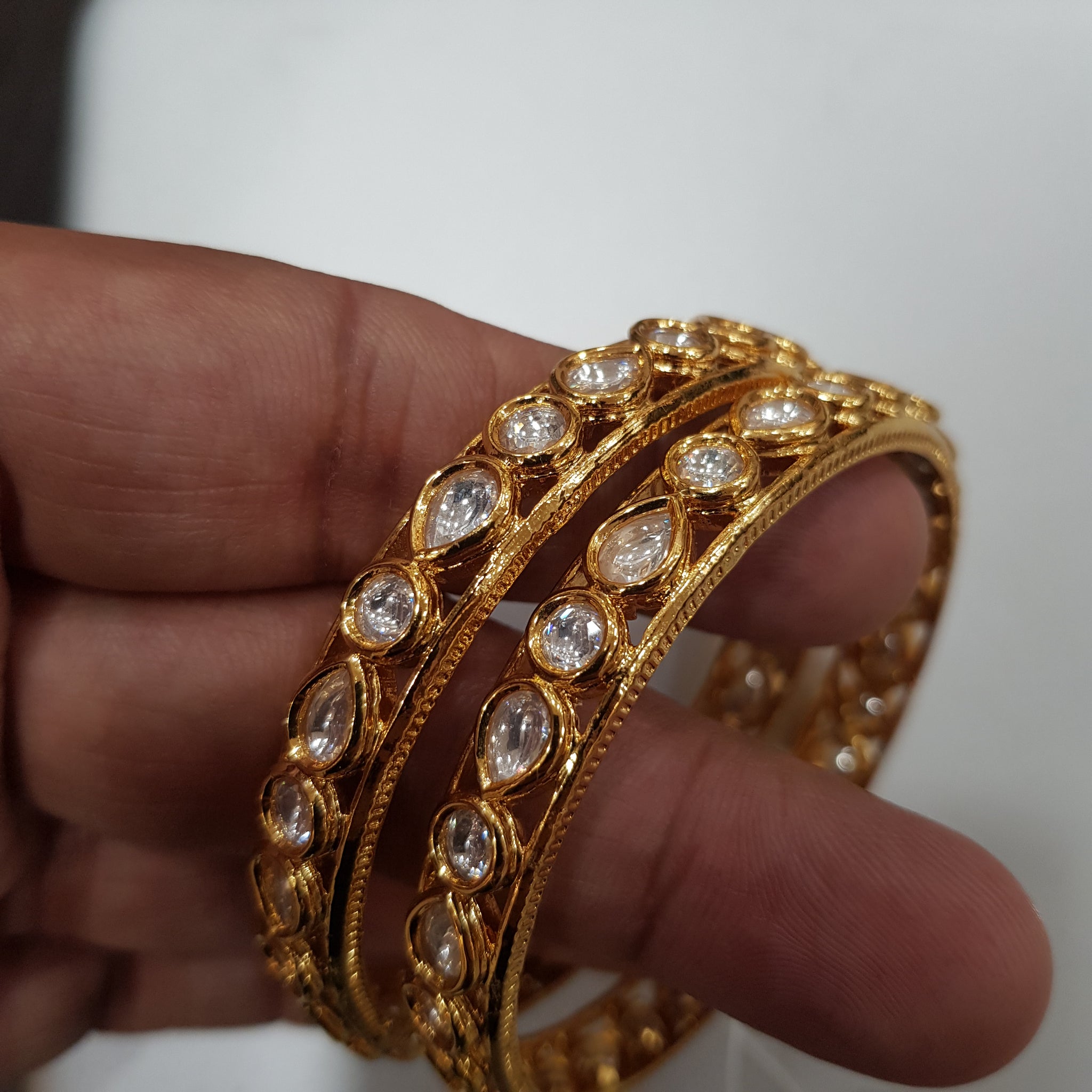White Kundan Bangles/Kada 6424 - Dazzles Jewellery