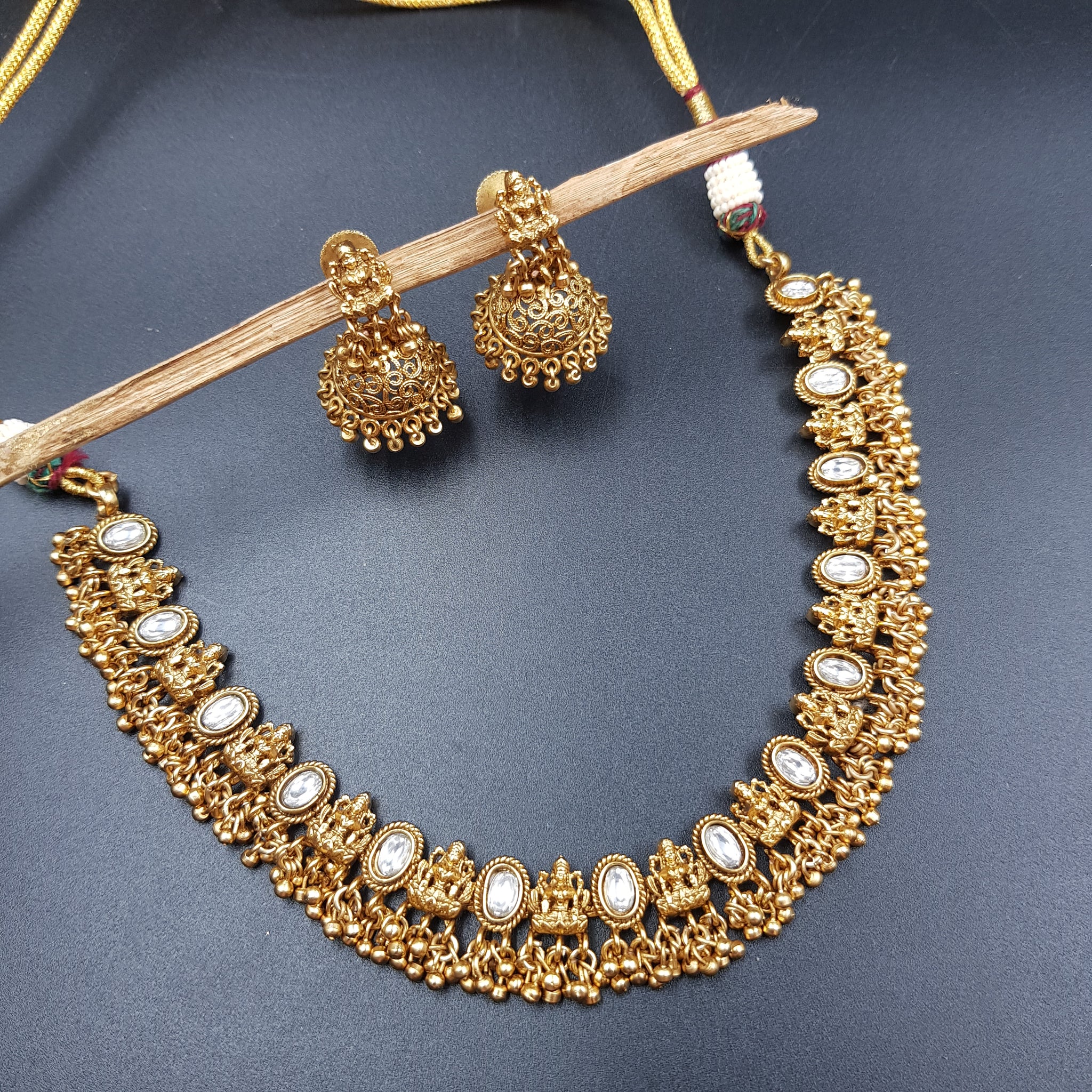 Round Neck Temple Necklace Set 3621-28 - Dazzles Jewellery