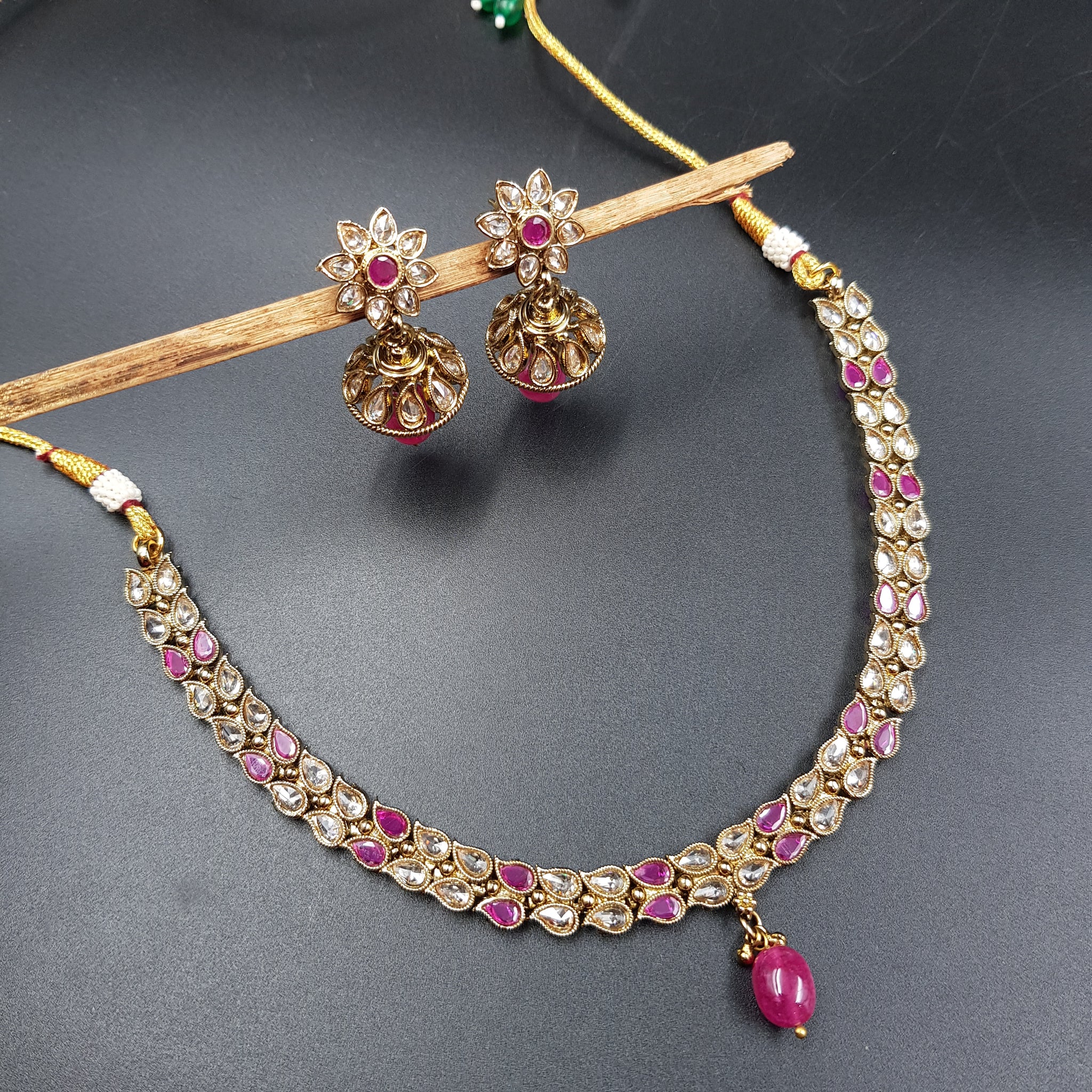 Round Neck Antique Necklace Set 3666-28 - Dazzles Jewellery