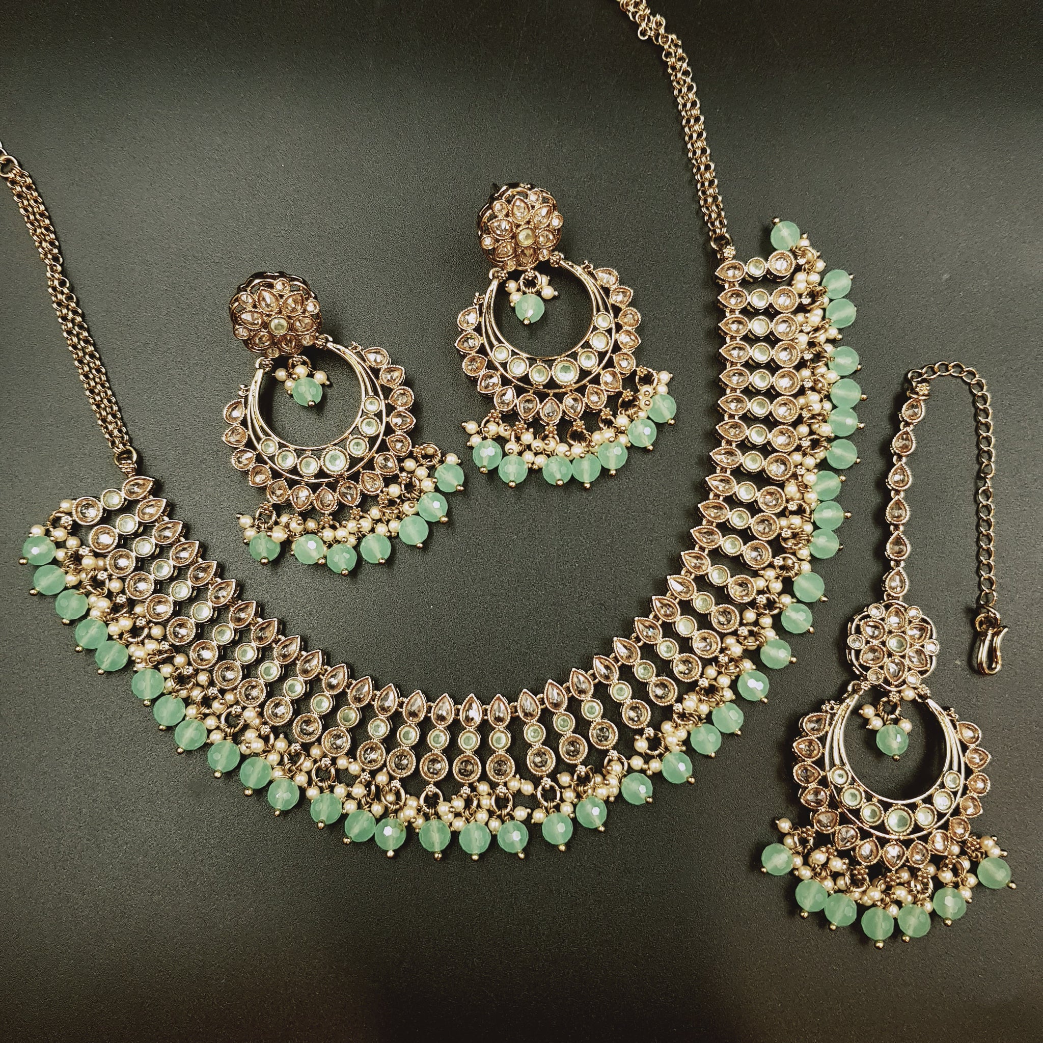 Round Neck Antique Necklace Set 3677-28 - Dazzles Jewellery