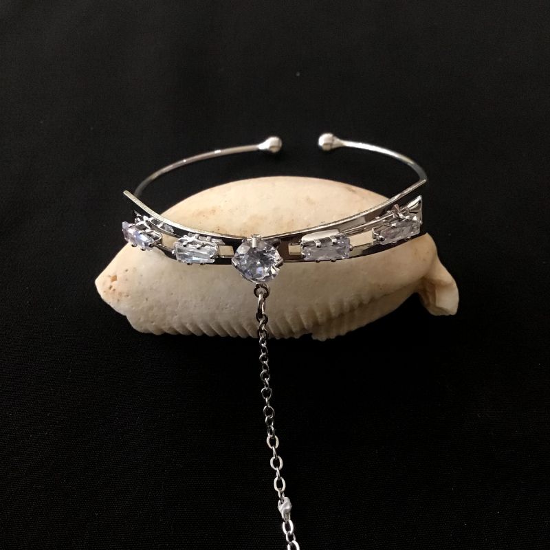 Zircon/AD Hathphool - Dazzles Jewellery