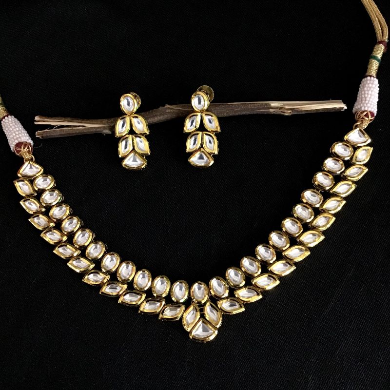 White Kundan Necklace Set 6382-1603 - Dazzles Jewellery