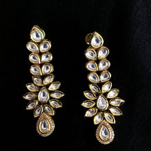 White Kundan Earring 6456-1225 - Dazzles Jewellery