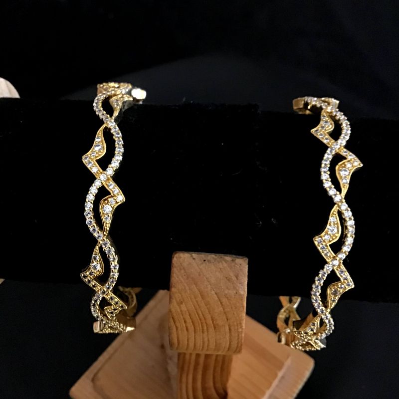 White Bangles/Kada 13735-0806 - Dazzles Jewellery