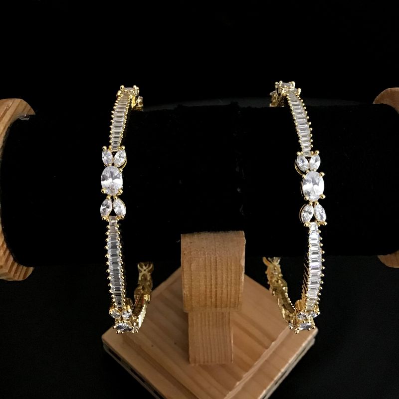 White Bangles/Kada 13744-0815 - Dazzles Jewellery