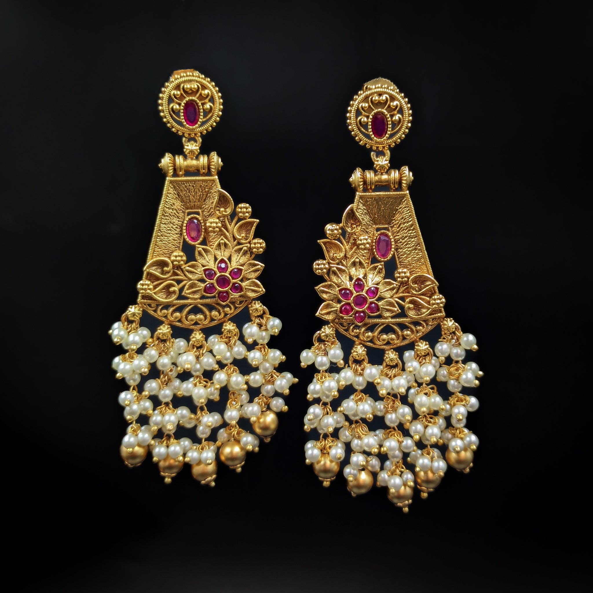 Danglers Antique Earring 6563-28 - Dazzles Jewellery