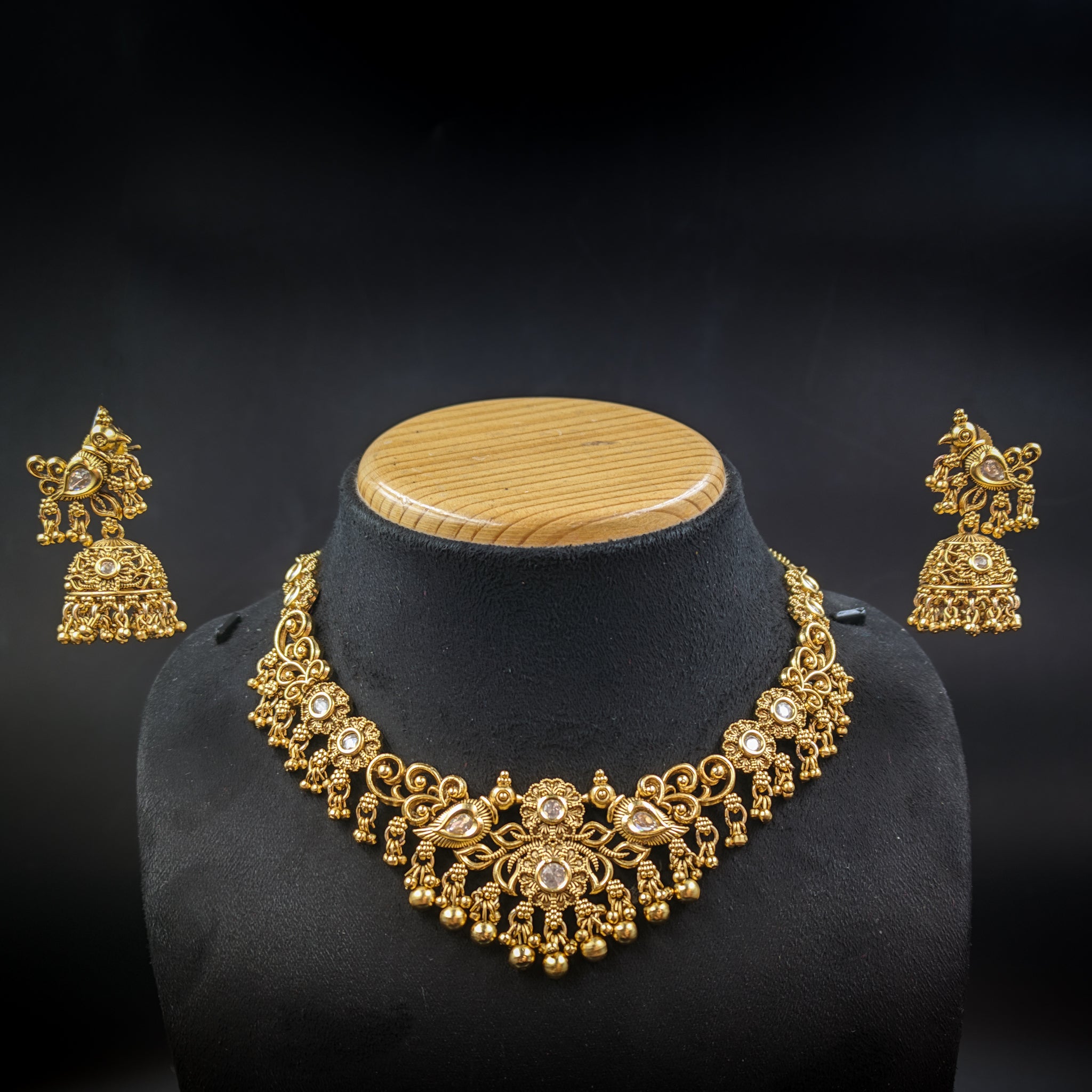 Round Neck Antique Necklace Set 6434-28 - Dazzles Jewellery