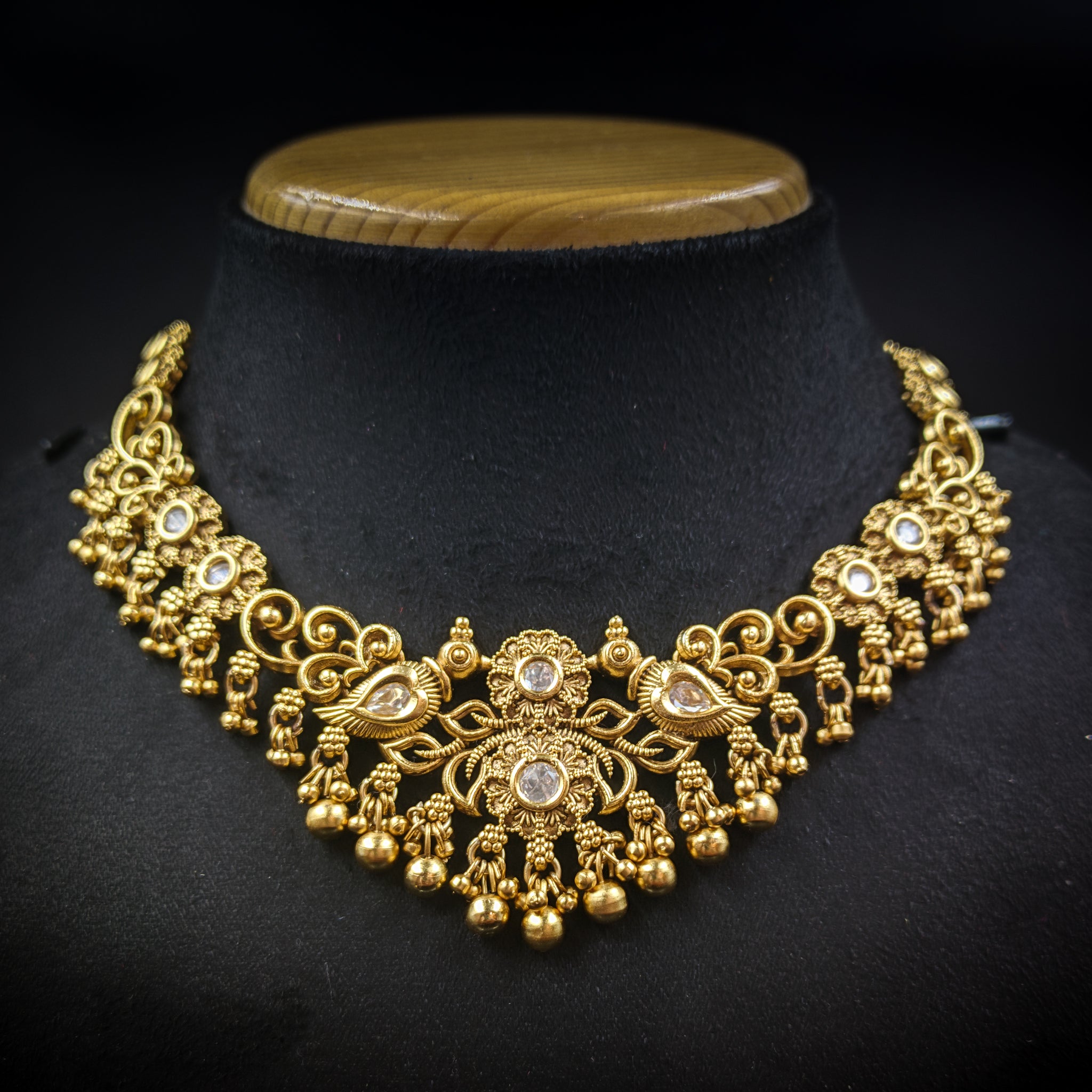 Round Neck Antique Necklace Set 6434-28 - Dazzles Jewellery