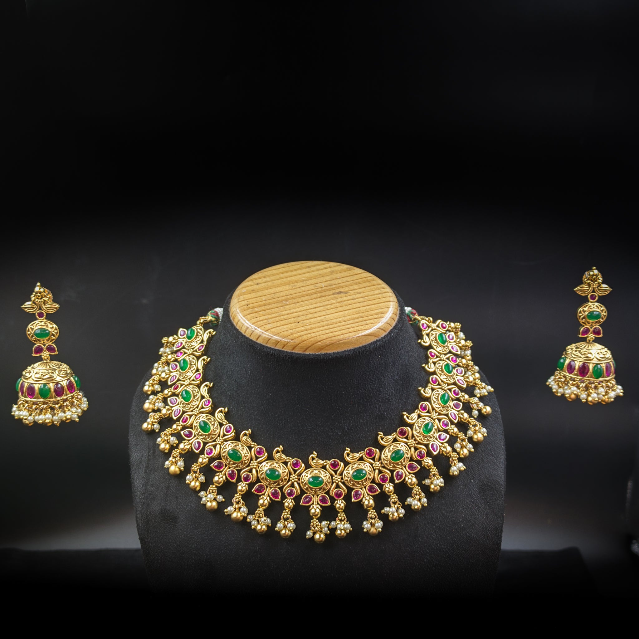 Round Neck Antique Necklace Set 6424-28 - Dazzles Jewellery