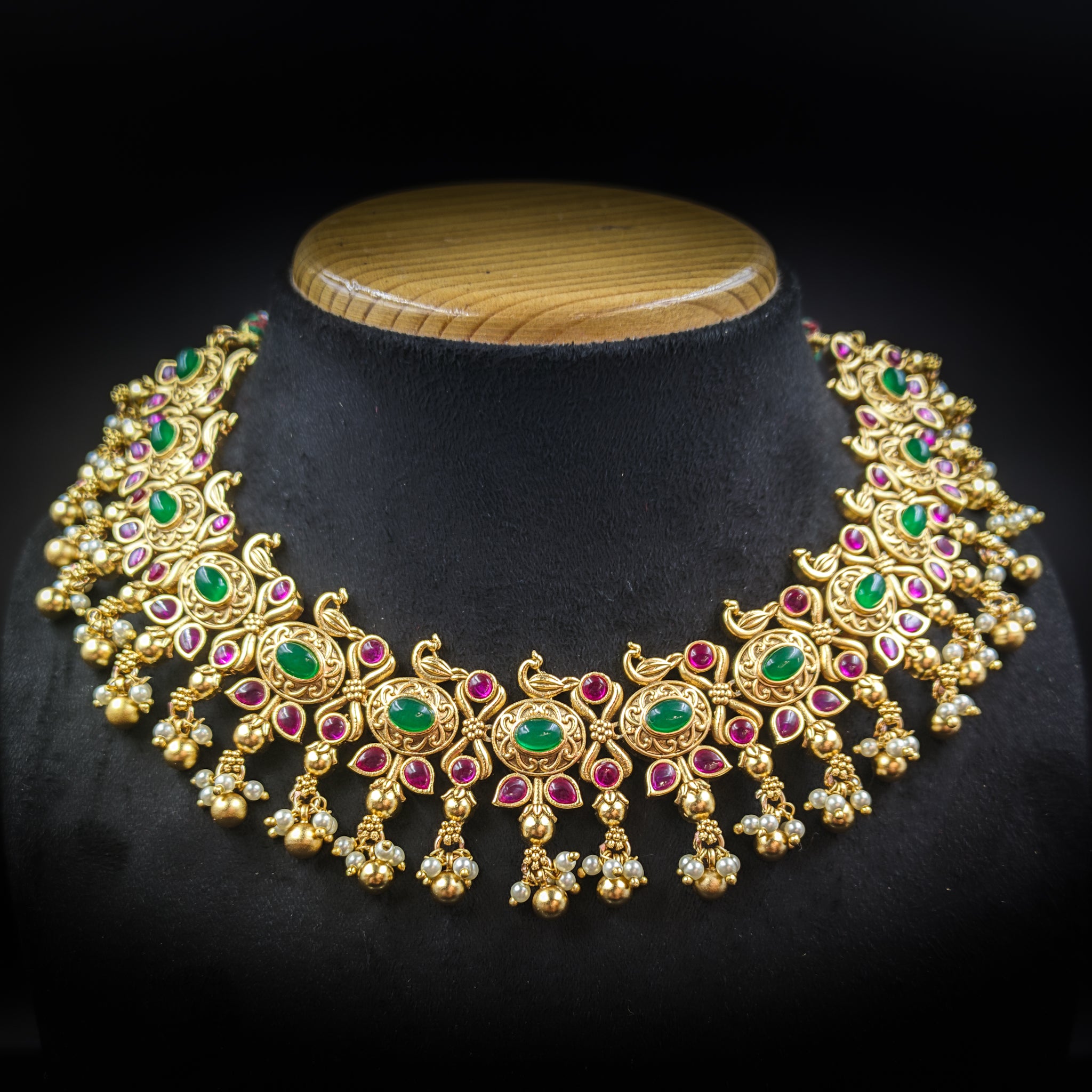 Round Neck Antique Necklace Set 6424-28 - Dazzles Jewellery