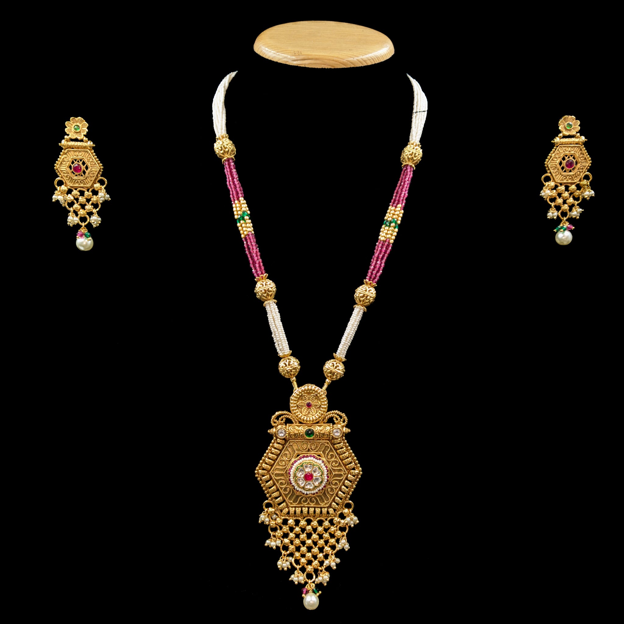 Medium Antique Pendant Set 7013-1 - Dazzles Jewellery