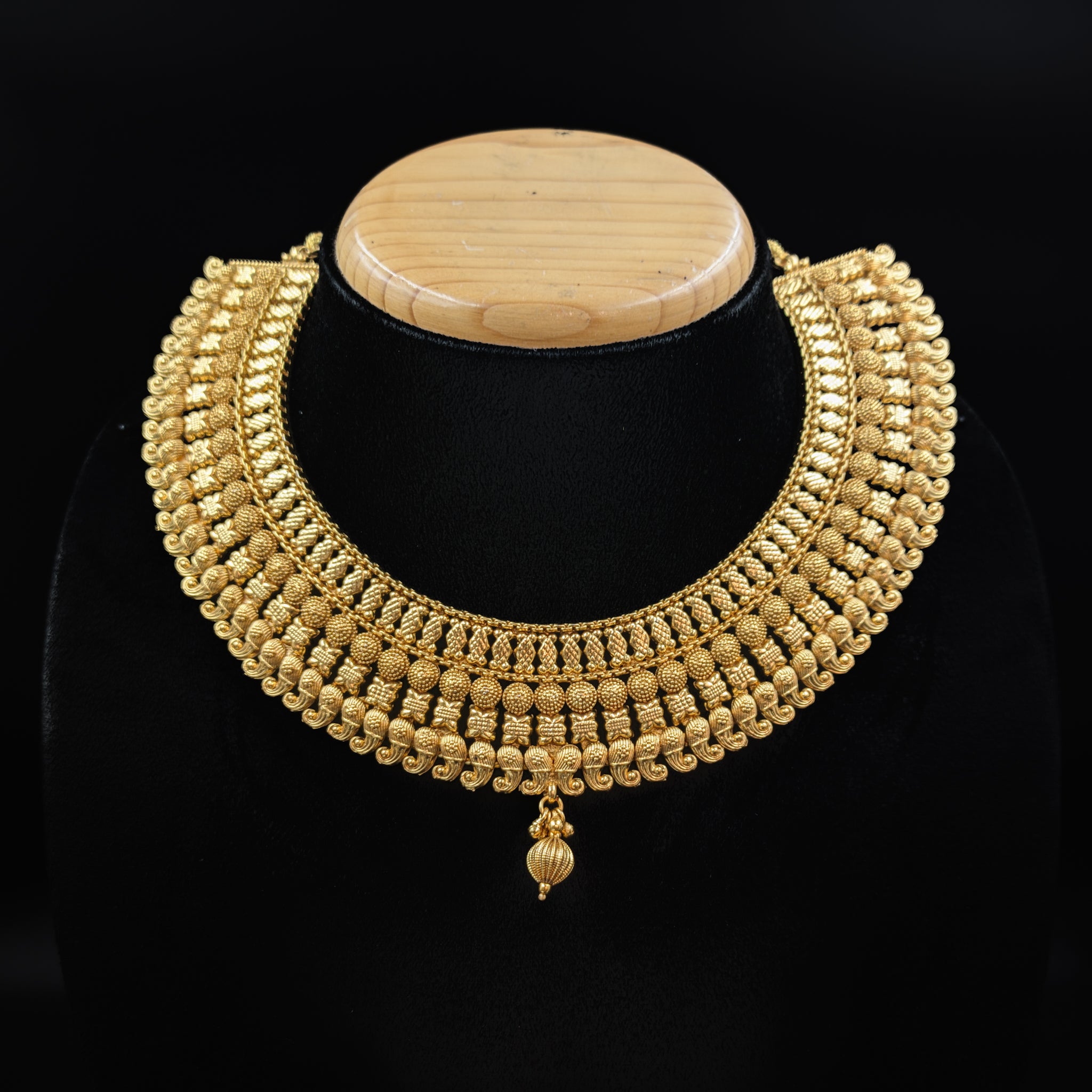 Round Neck Gold Look Necklace Set 7161-33 - Dazzles Jewellery