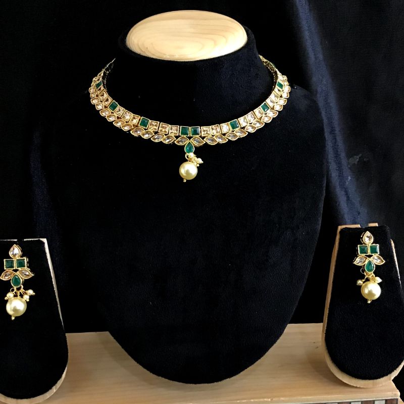 Green Gold Look Necklace Set 13554-0625 - Dazzles Jewellery
