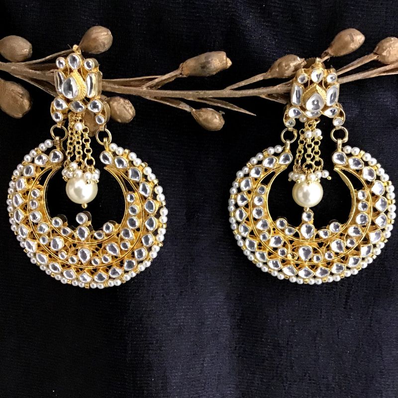 White Pachhi Kundan Chandbali Earring 13584-0891 - Dazzles Jewellery