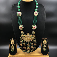 Green Kundan Pendant Set   13322-0293 - Dazzles Jewellery