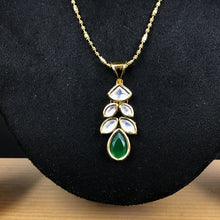 Light Kundan Pendant Set 3695-28 - Dazzles Jewellery