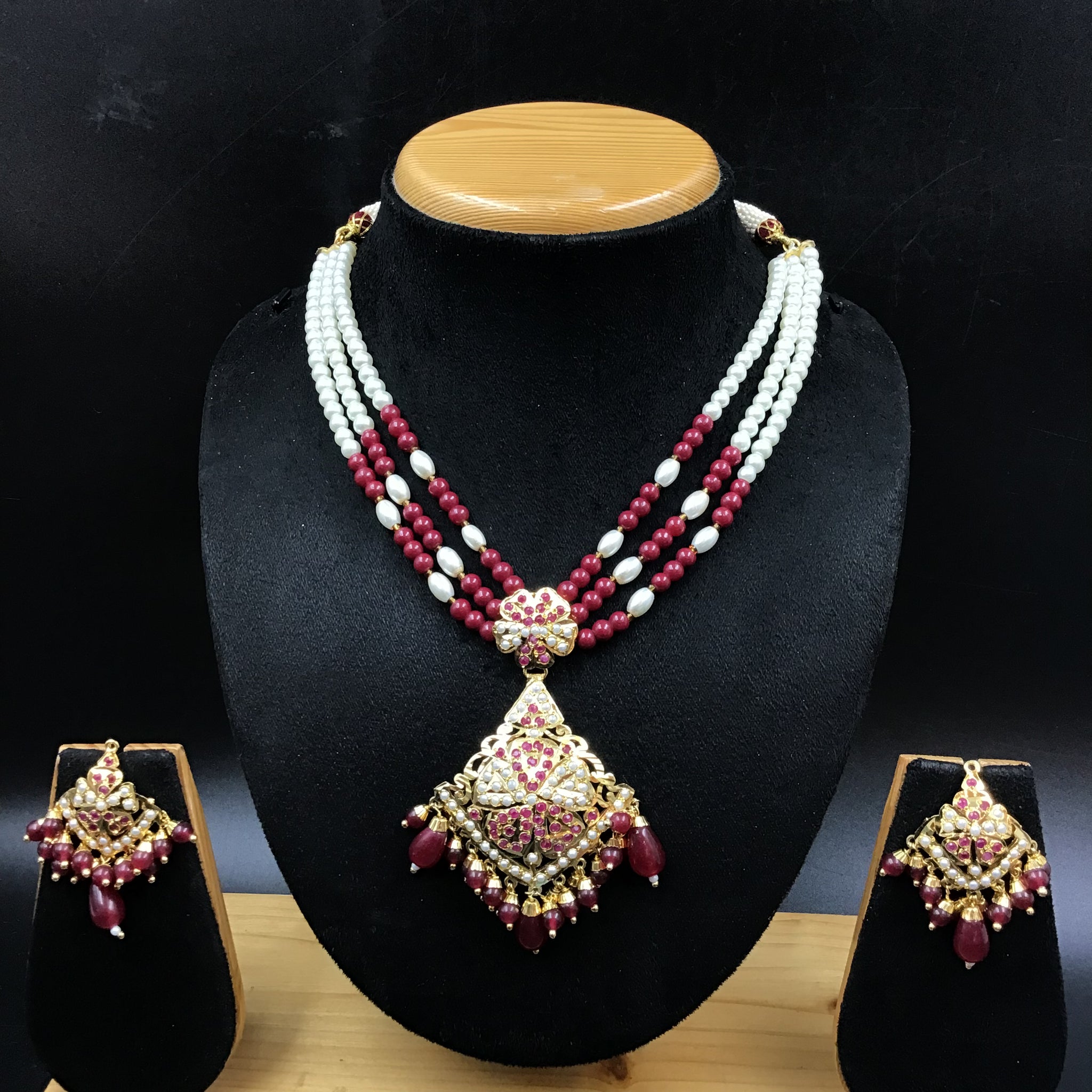 Medium Jadau Pendant Set 5826-73 - Dazzles Jewellery