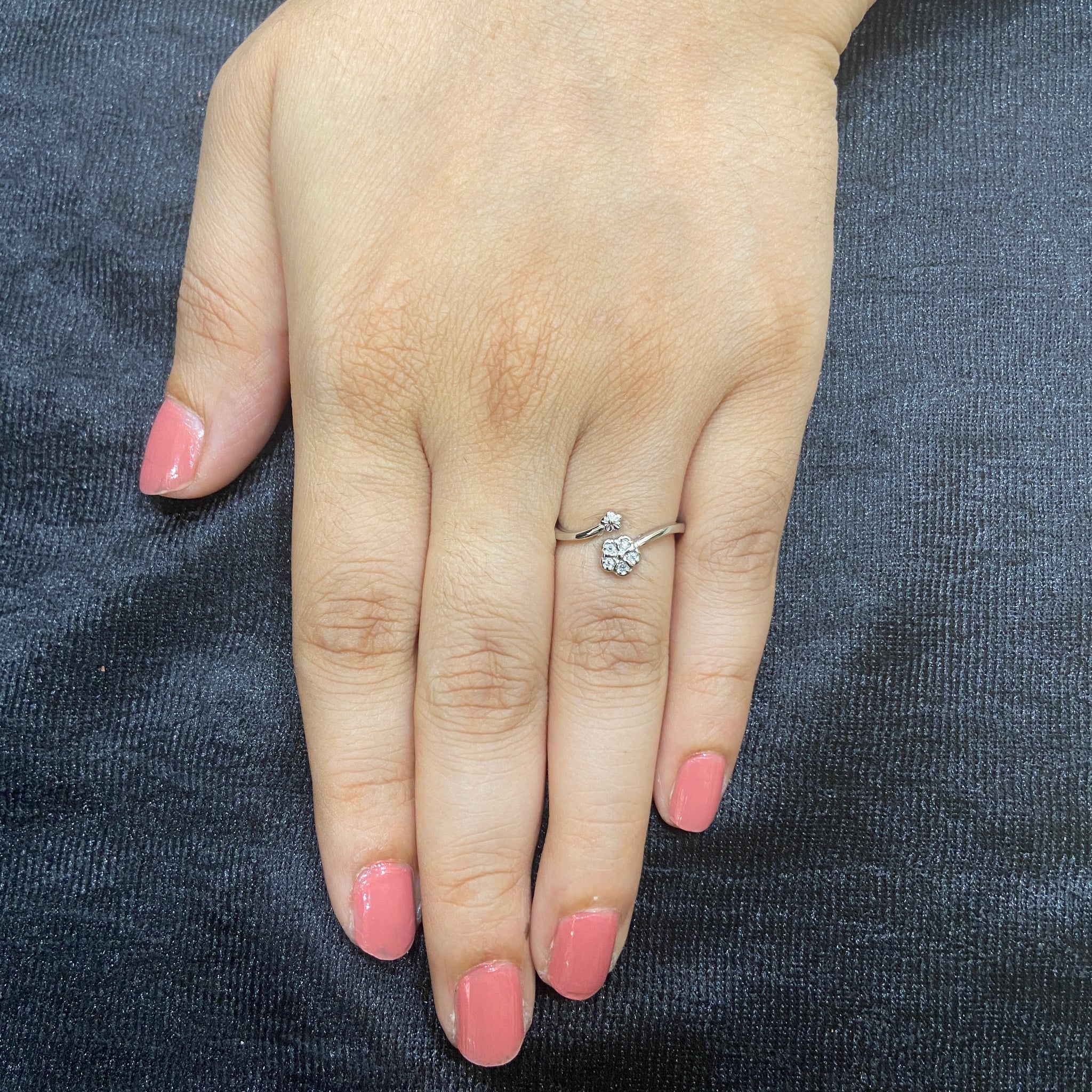 Silver Ring 1761-75 - Dazzles Jewellery