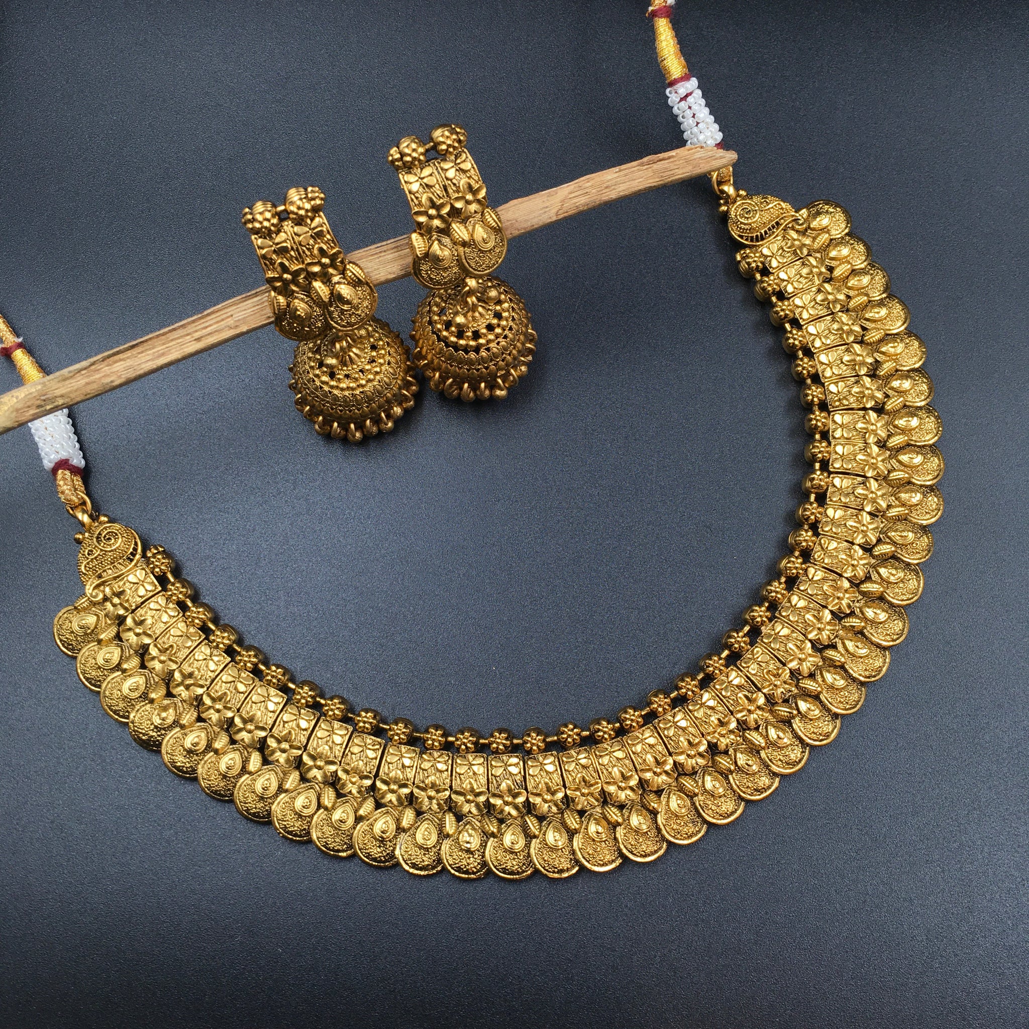 Round Neck Antique Necklace Set 3628-28 - Dazzles Jewellery