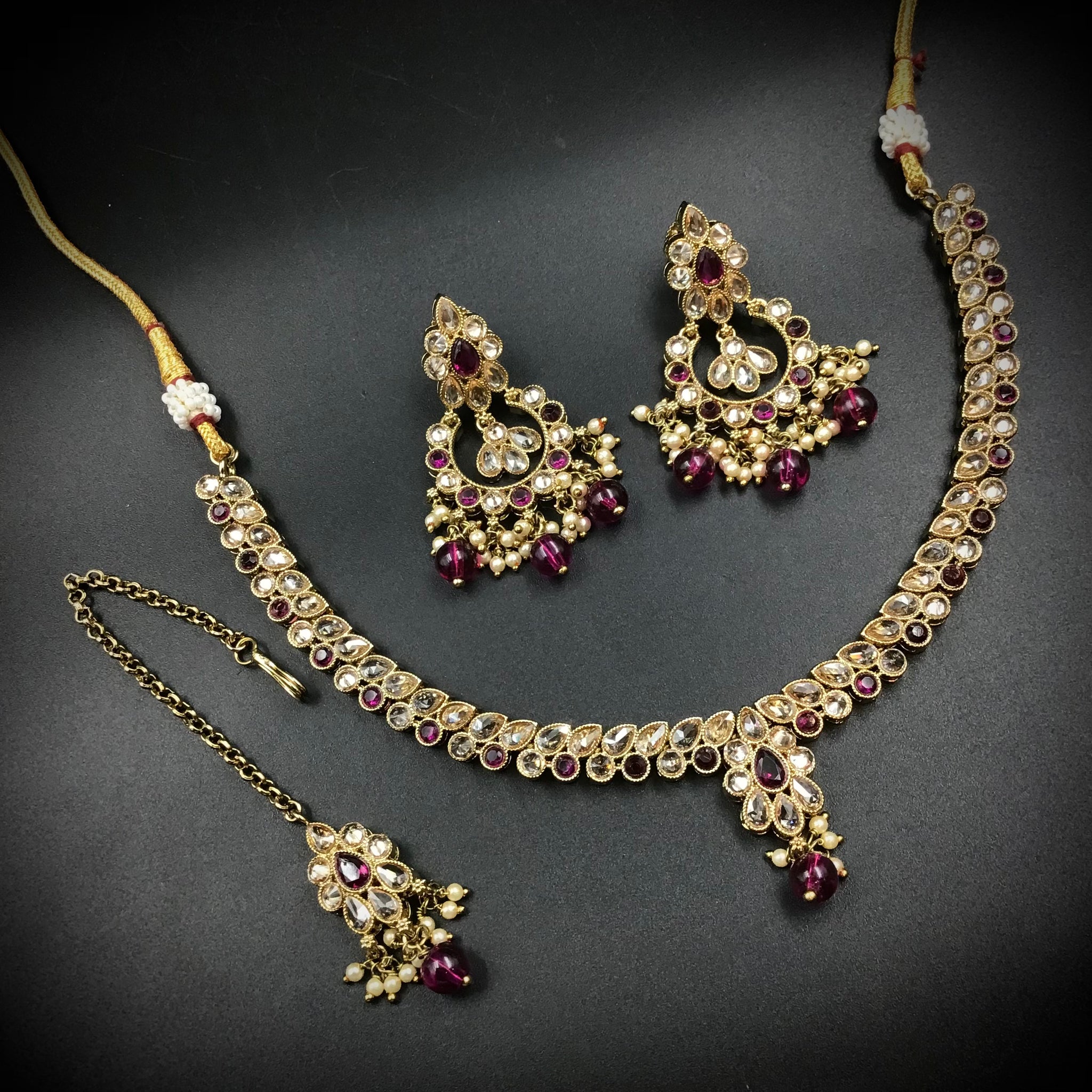 Round Neck Antique Necklace Set 4652-33 - Dazzles Jewellery