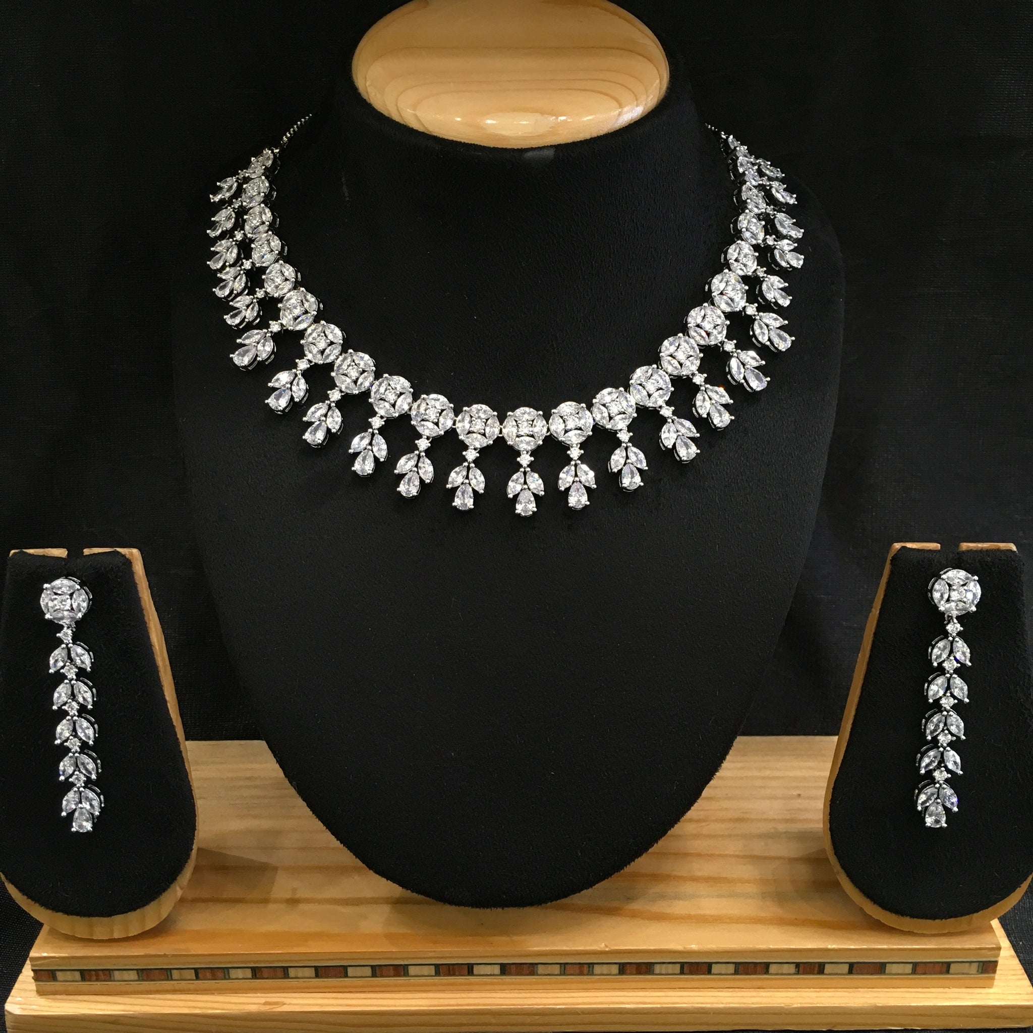 Round Neck Zircon/AD Necklace Set 6124-08 - Dazzles Jewellery