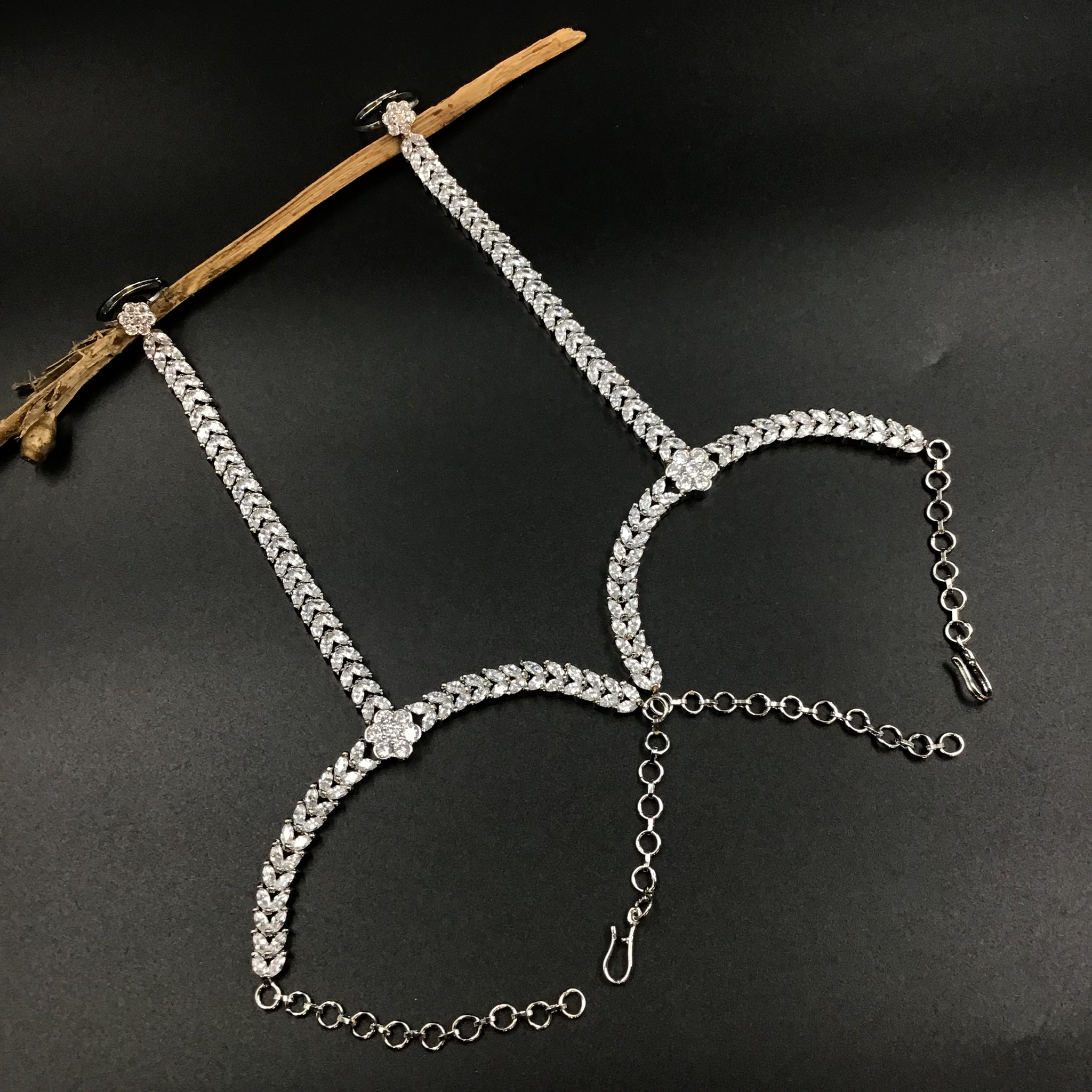 Zircon/AD Hathphool 3317-08 - Dazzles Jewellery