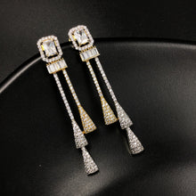 7601-1166 Gold Zircon/AD Earring - Dazzles Jewellery