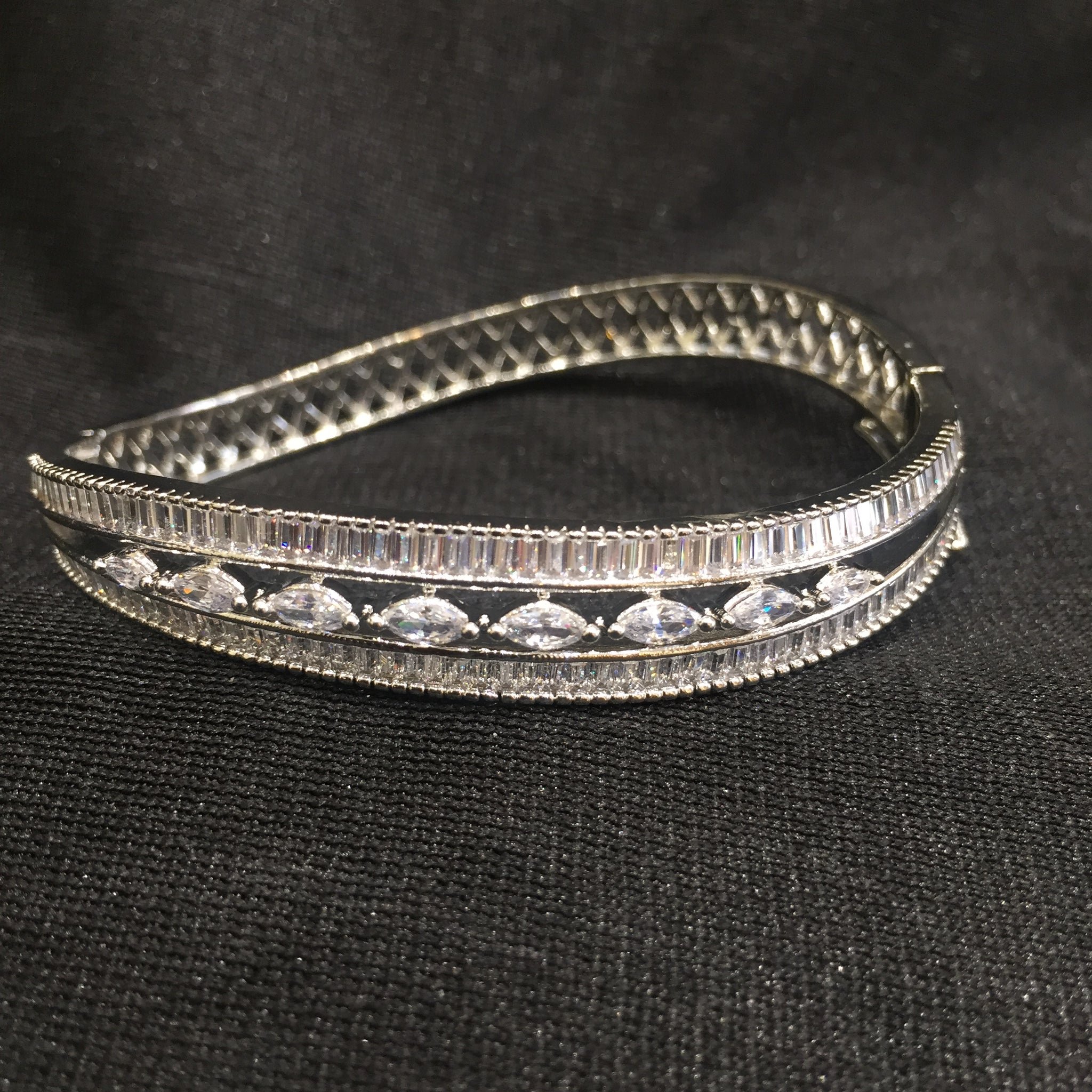 Zircon/AD Bracelet 6140-08 - Dazzles Jewellery