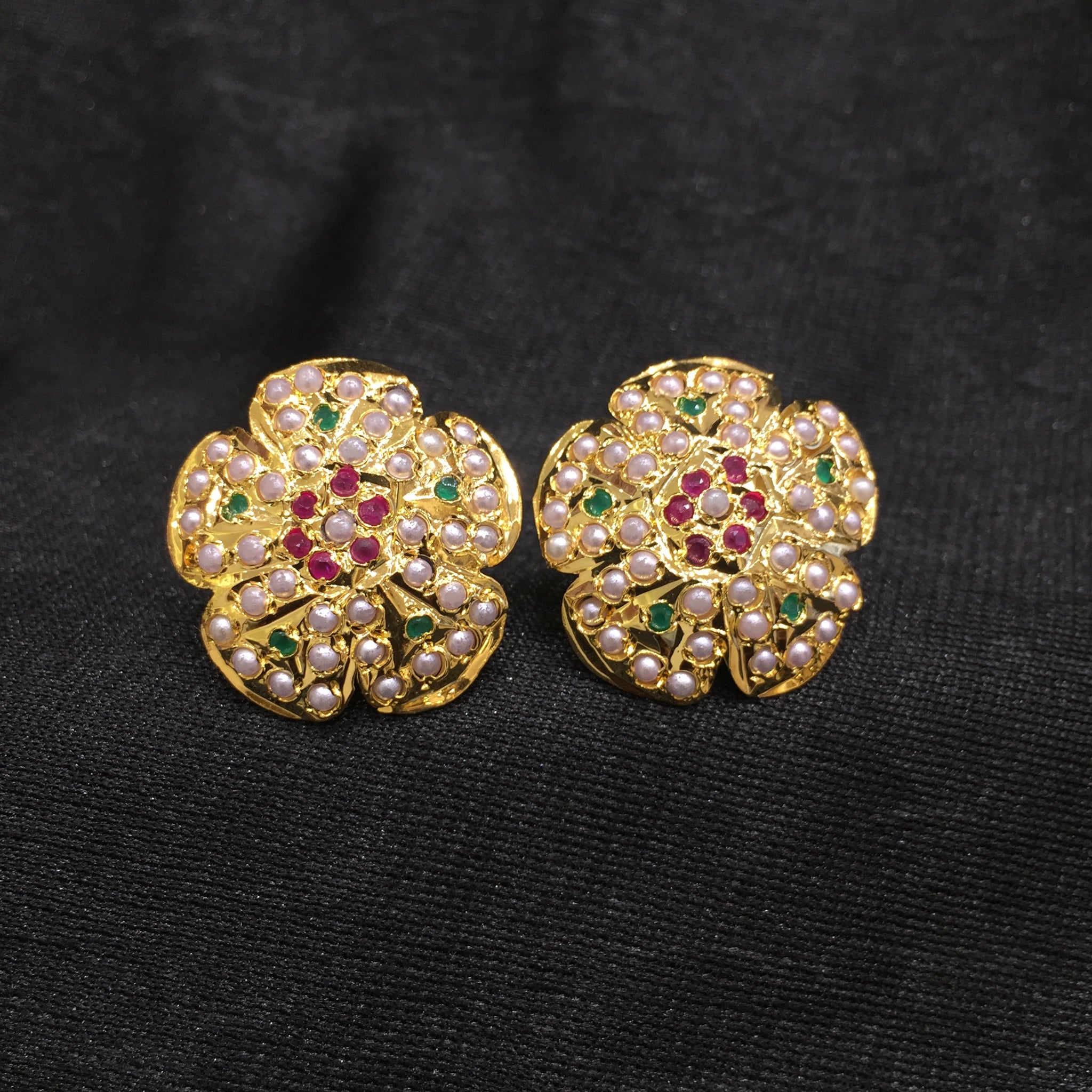 Tops/Studs Jadau Earring 5829-73 - Dazzles Jewellery