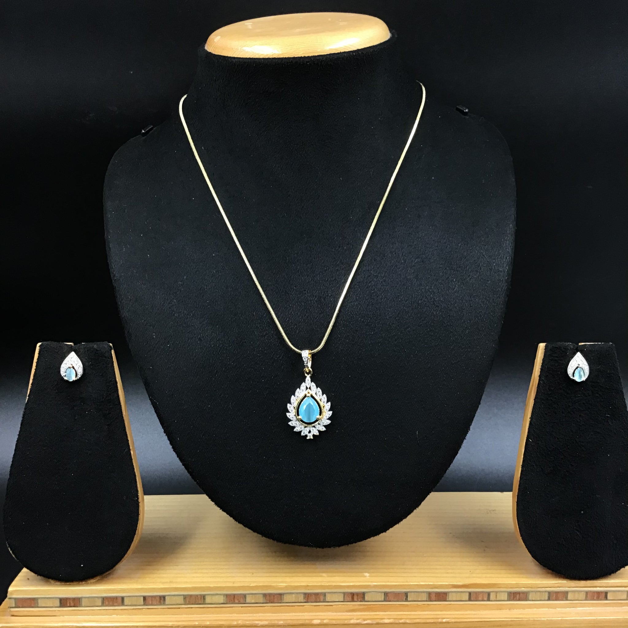 Zircon/AD Pendant Set 3325-08 - Dazzles Jewellery