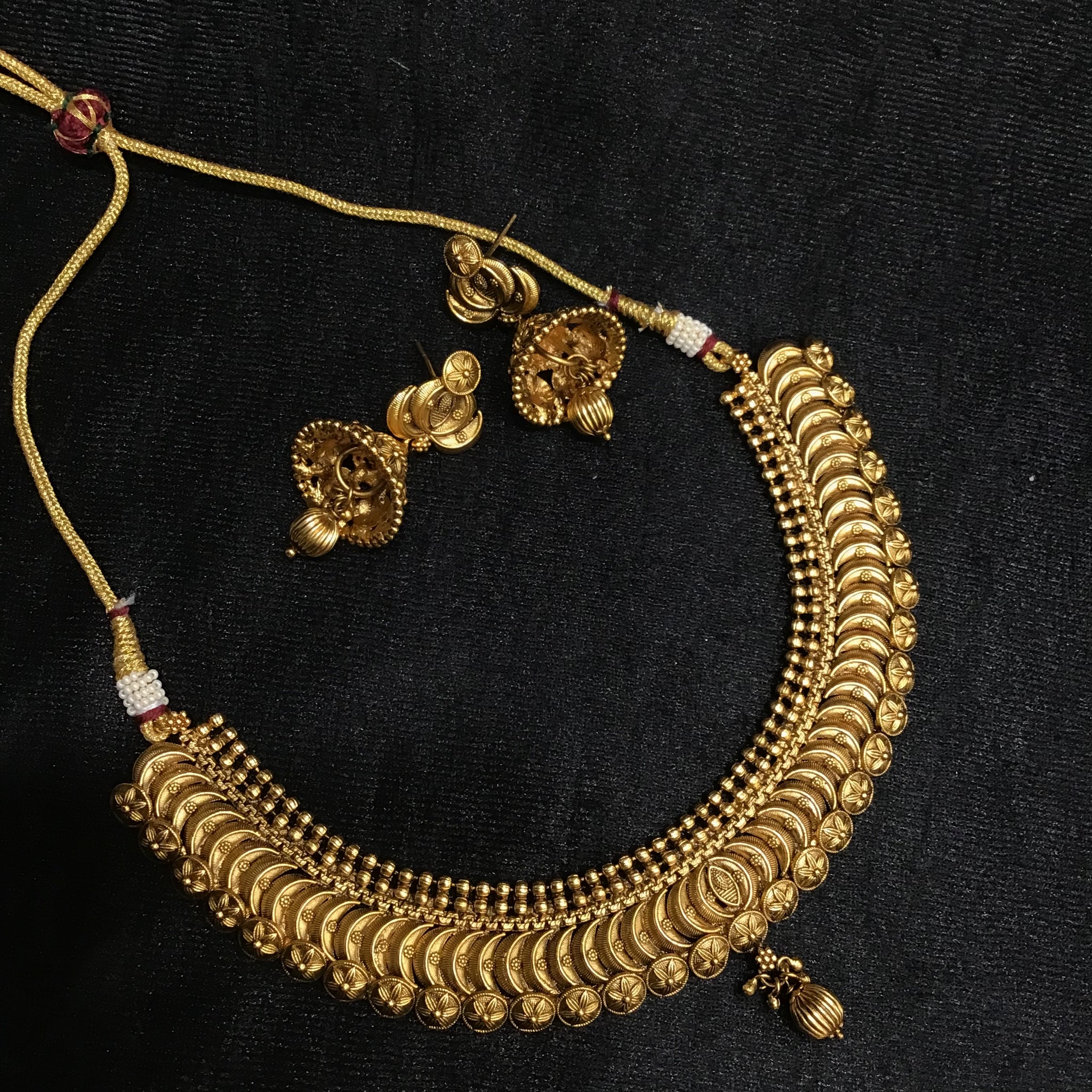 Round Neck Antique Necklace Set 3635-28 - Dazzles Jewellery