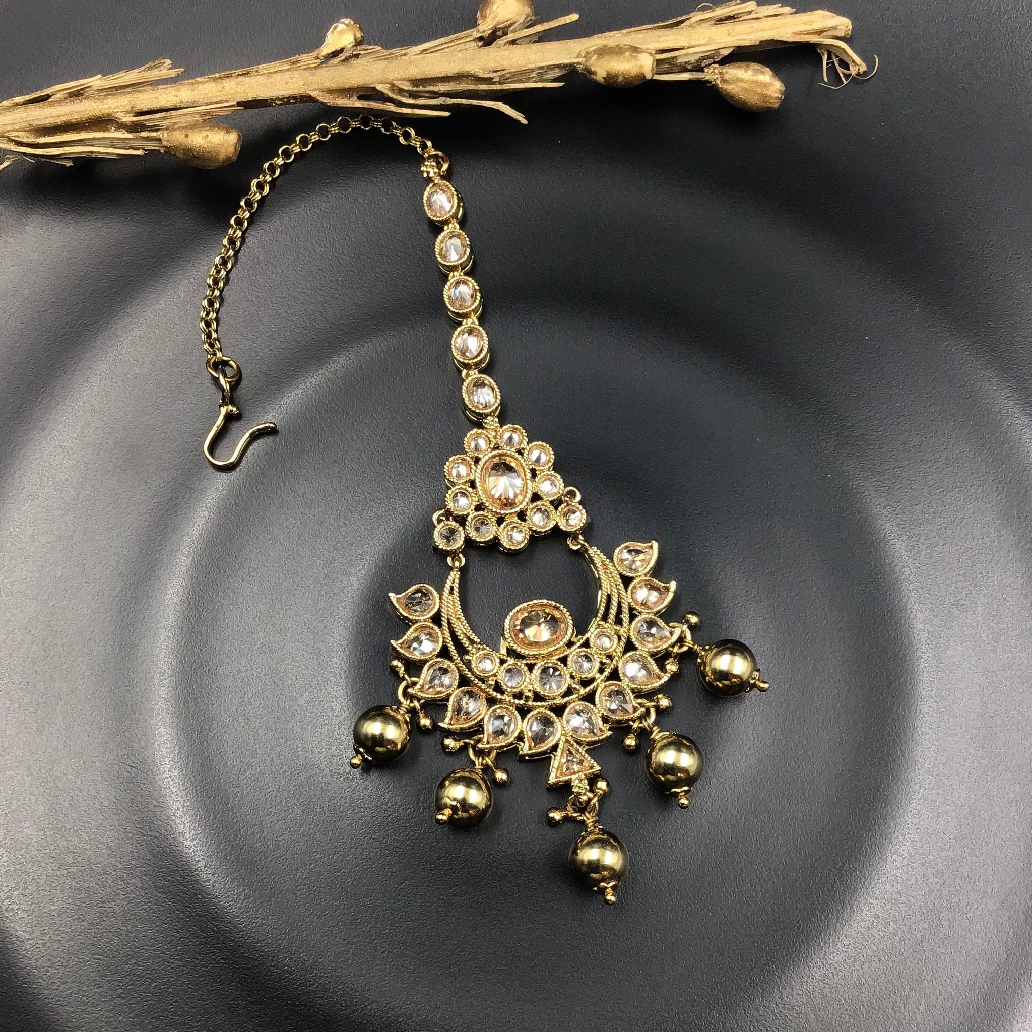 Antique Maang Tikka Mehandi Polish 2727-100-1 - Dazzles Jewellery