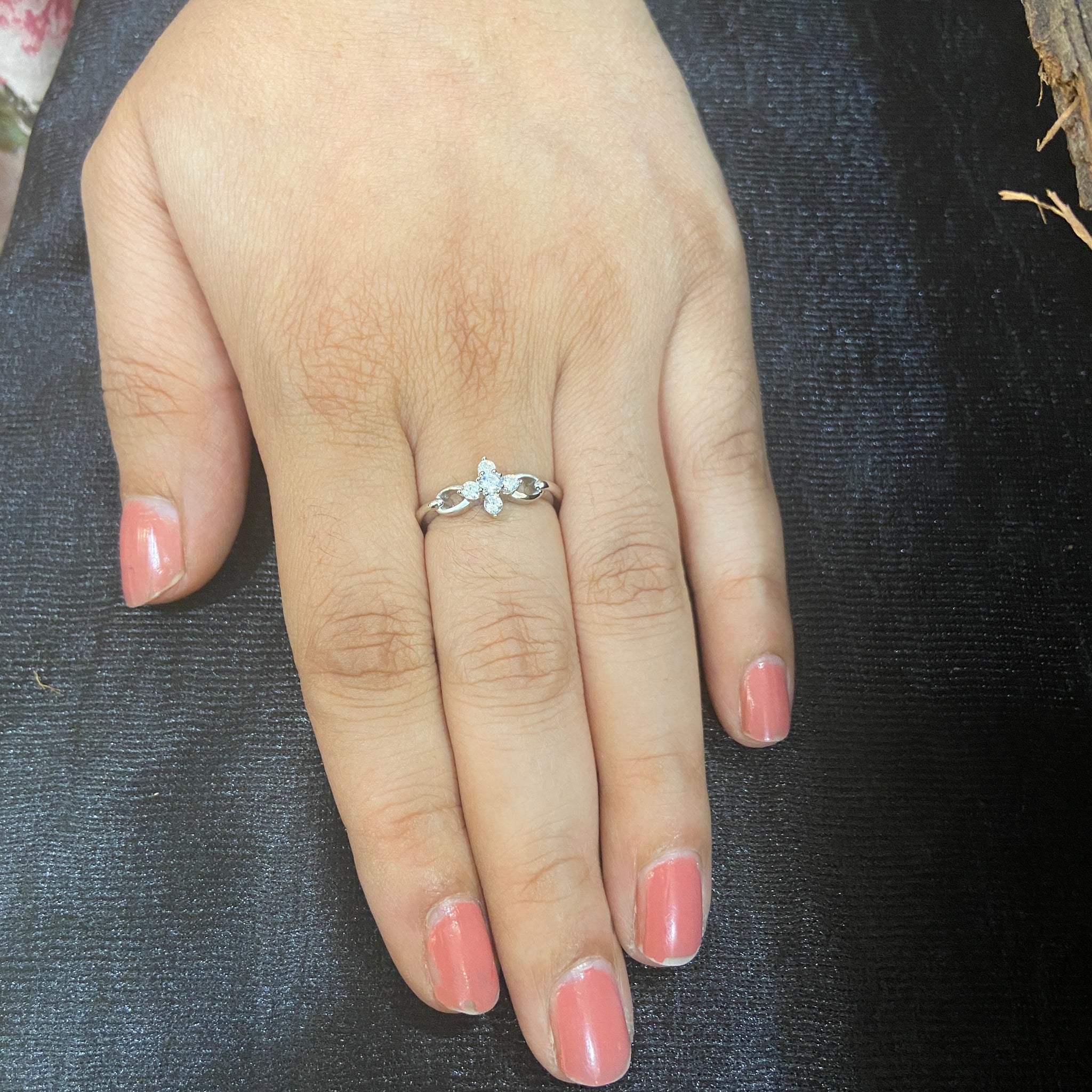 Silver Ring 1756-75 - Dazzles Jewellery
